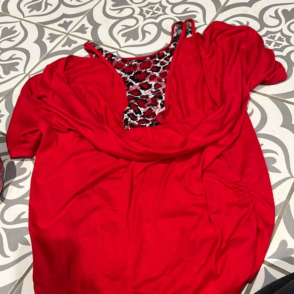 Red leopard Top with sexy Y lace back
